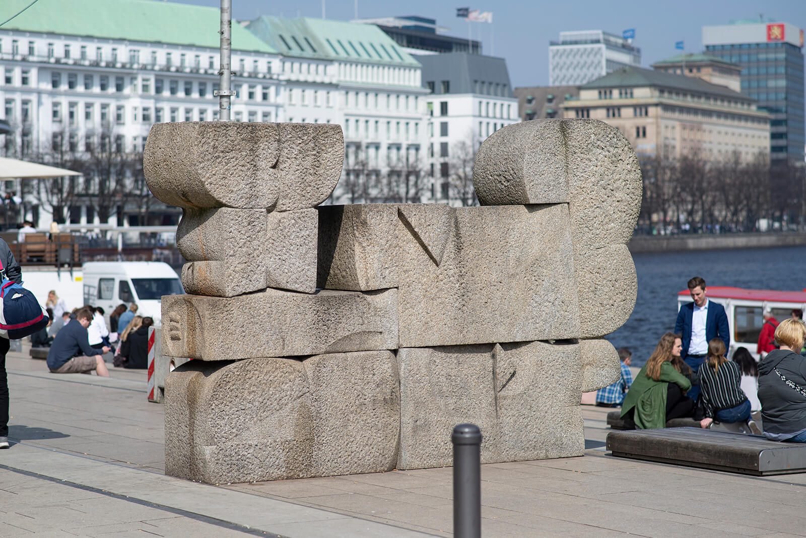 Hans Kock: Granitmauer (Foto: KUNST@SH/Jan Petersen, 2018)