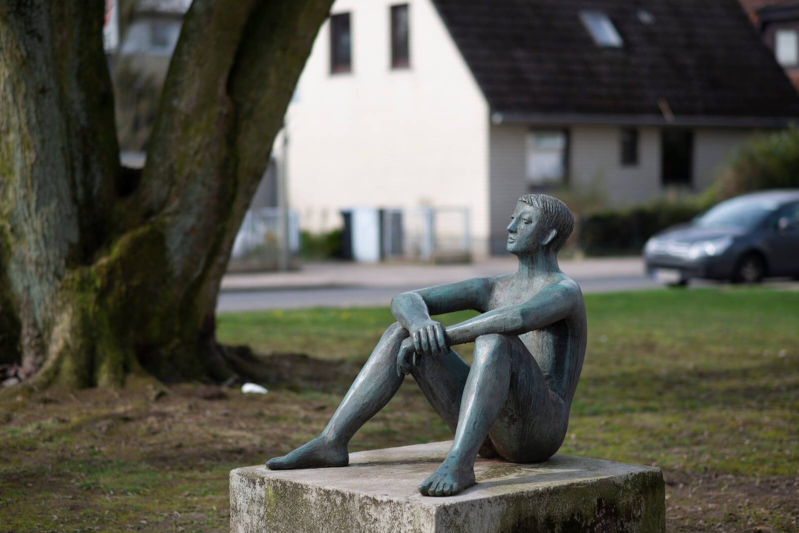 Fritz Fleer: Großer Sitzender (Foto: KUNST@SH/Jan Petersen, 2018)