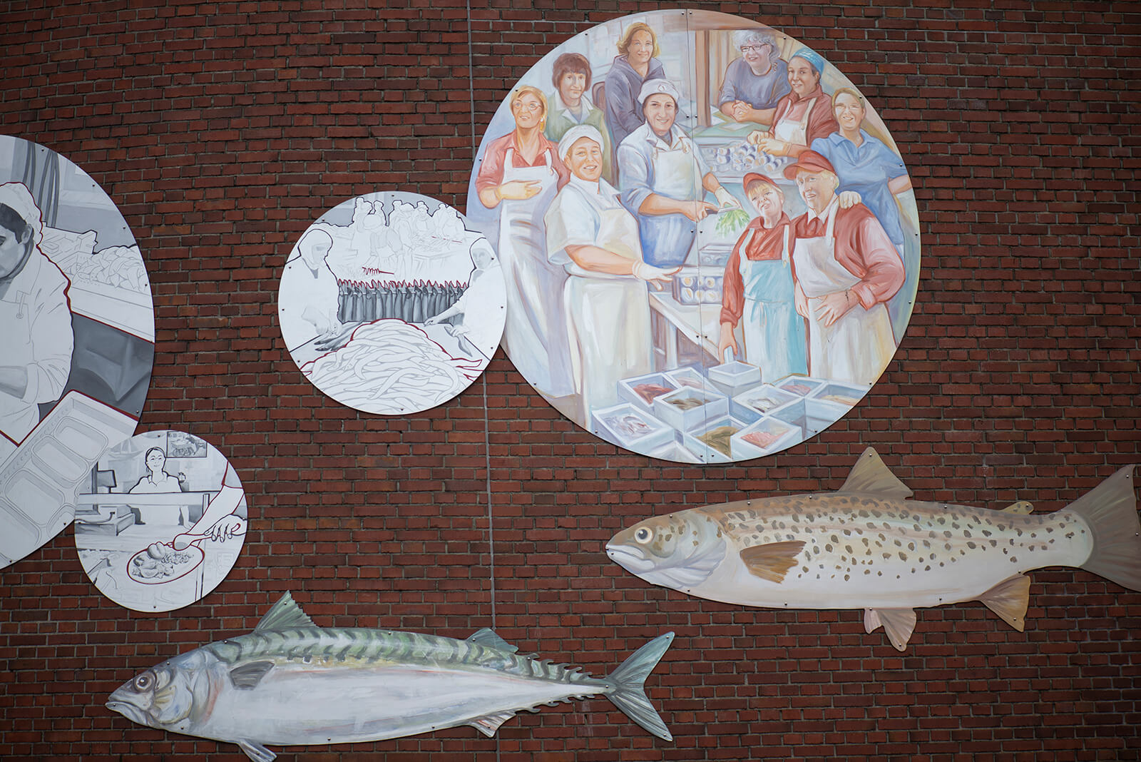 Hildegund Schuster & Cecilia Herrero: Frauen in Fischindustrie und am Fischmarkt (Foto: KUNST@SH/Jan Petersen, 2019)