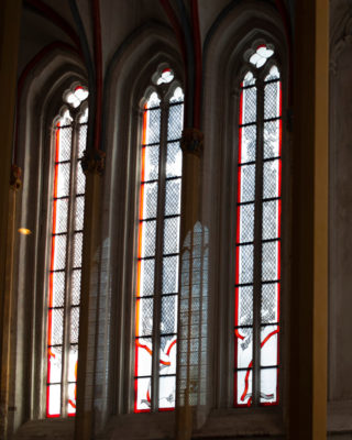 Johannes Schreiter: Fenster der Briefkapelle (Foto: KUNST@SH/Jan Petersen, 2019)