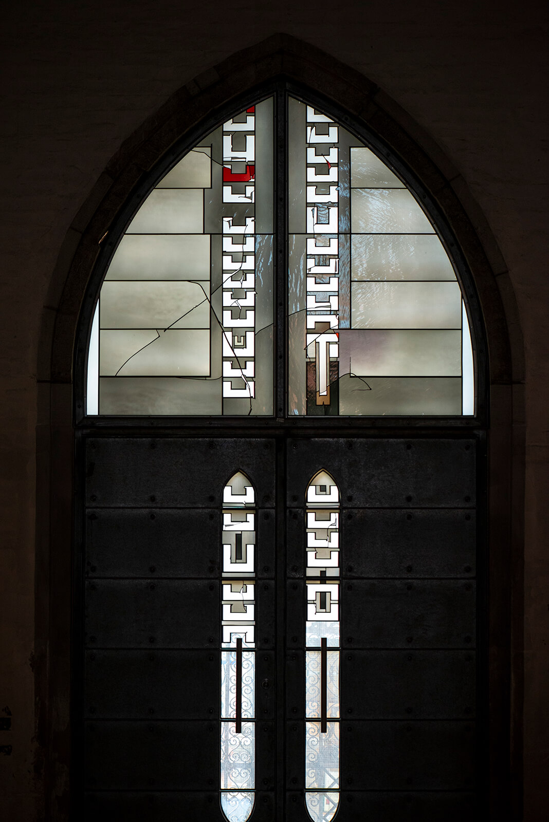 Johannes Schreiter: Fenster des Westportals (Foto: KUNST@SH/Jan Petersen, 2019)