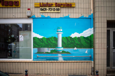 Farbverlauf Graffiti: Fassadengestaltung (Foto: KUNST@SH/Jan Petersen, 2019)