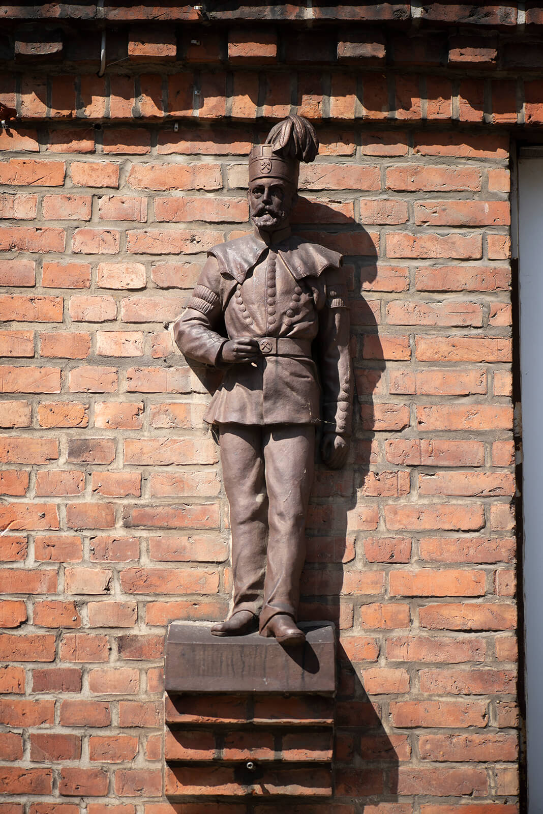 Terrakottafigur eines Bergmanns (Foto: KUNST@SH/Jan Petersen, 2019)