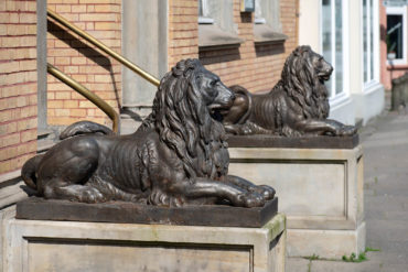 Ernst von Bandel: Zwei Löwen (Foto: KUNST@SH/Jan Petersen, 2020)