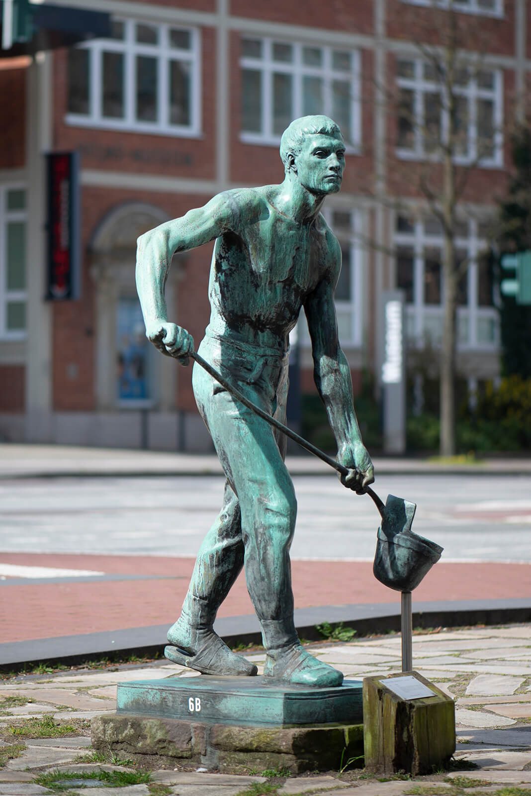 Gerhard Janensch: Der Gießer (Foto: KUNST@SH/Jan Petersen, 2020)