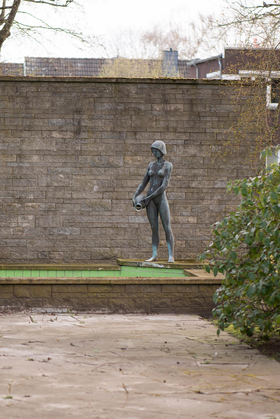 Gerhard Eisenblätter: Die Gießende (Foto: KUNST@SH/Jan Petersen, 2020)