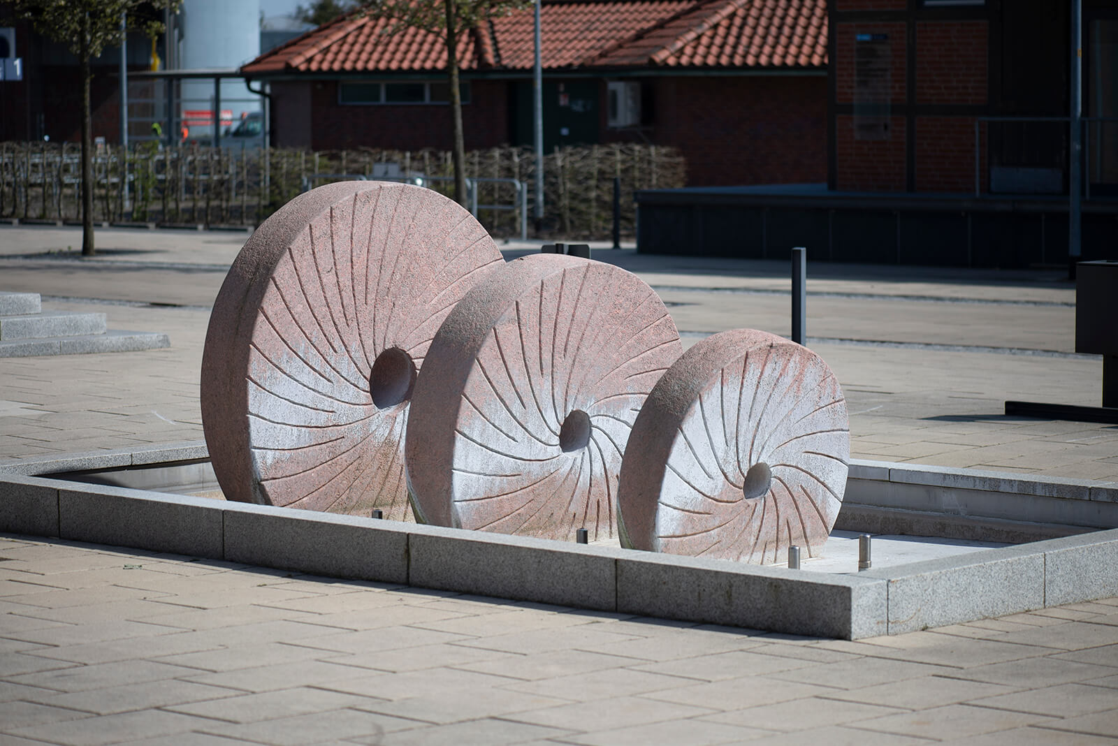 Guntis Pandars: Mühlsteine (Foto: KUNST@SH/Jan Petersen, 2020)