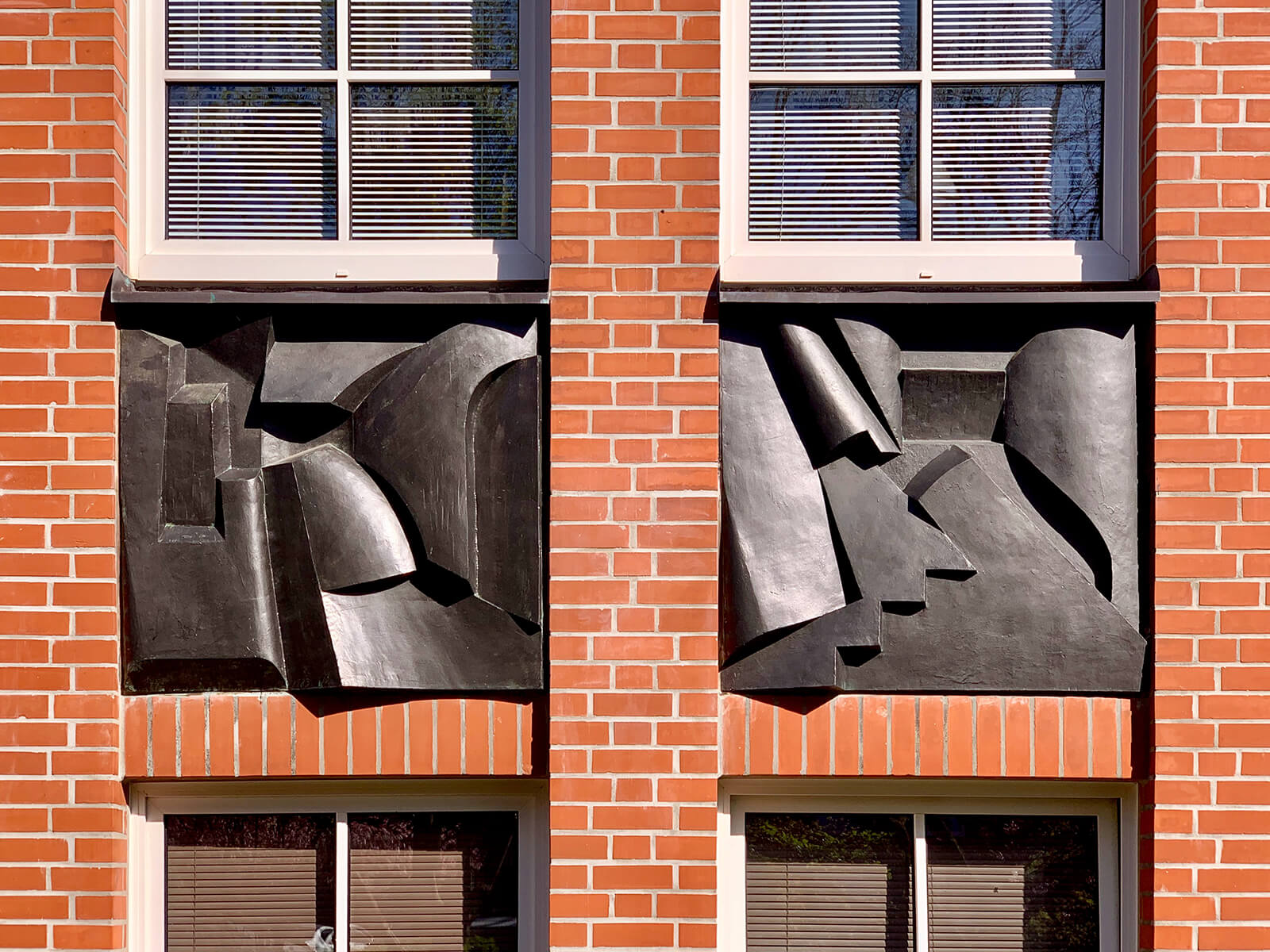 Manfred Sihle-Wissel: Drei Reliefs (Foto: KUNST@SH/Jan Petersen, 2020)