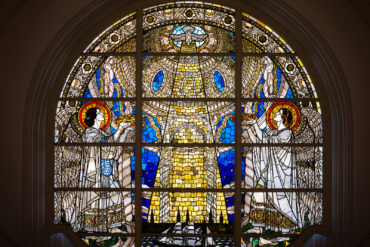 August Vogel: Tympanonfenster St. Michaelis (Foto: KUNST@SH/Jan Petersen, 2020)