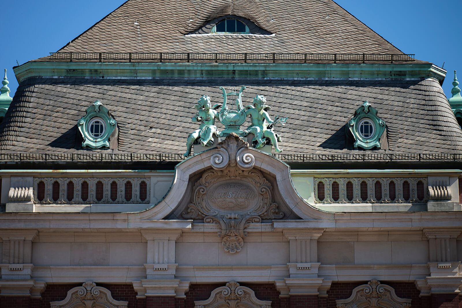 Emil Cauer: Bauschmuck der Laeiszhalle (Foto: KUNST@SH/Jan Petersen, 2020)