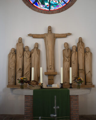 Otto Flath: Altar der St. Jürgen Kirche (Foto: KUNST@SH/Jan Petersen, 2020)