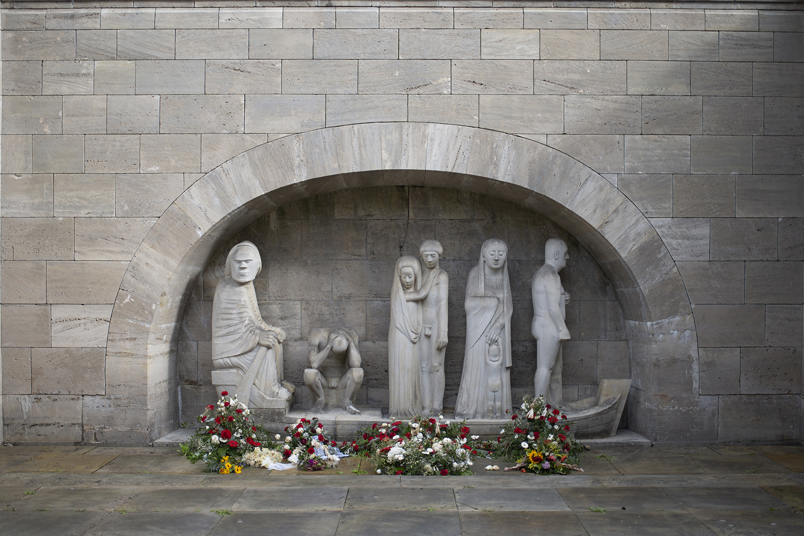 Gerhard Marcks: Mahnmal für die Opfer des Bombenkriegs (Foto: KUNST@SH/Jan Petersen, 2021)