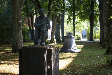 Richard Emil Kuöhl: Kriegerdenkmal (Foto: KUNST@SH/Jan Petersen, 2021)