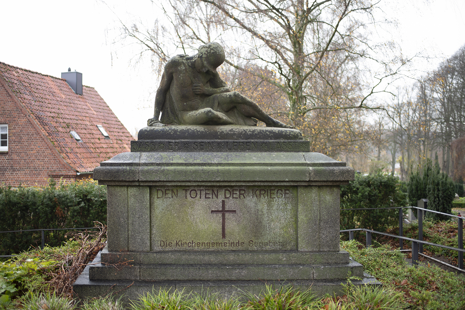 Heinrich Mißfeldt: Kriegerdenkmal Bad Segeberg (Foto: Kunst@SH/Jan Petersen, 2021)