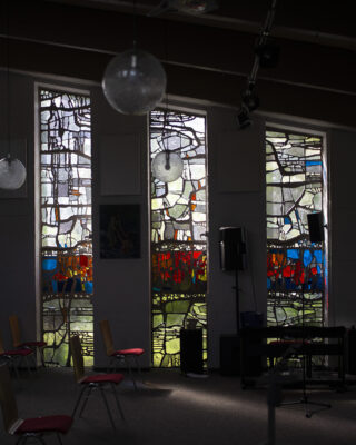 Heinz Lilienthal: Seitenfenster Zum Guten Hirten (Foto: Kunst@SH/Jan Petersen, 2021)