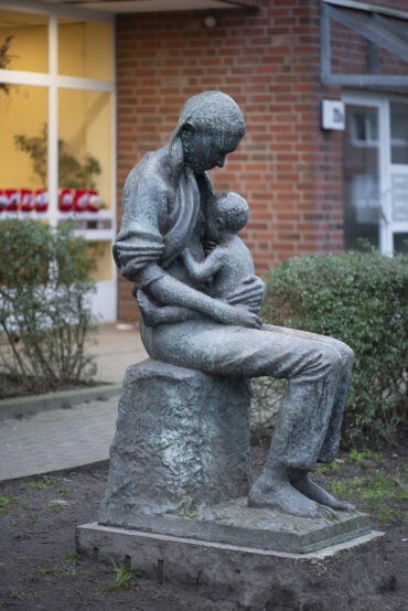 Bernd Stöcker: Mutter mit Kind (Foto: Kunst@SH/Jan Petersen, 2022)