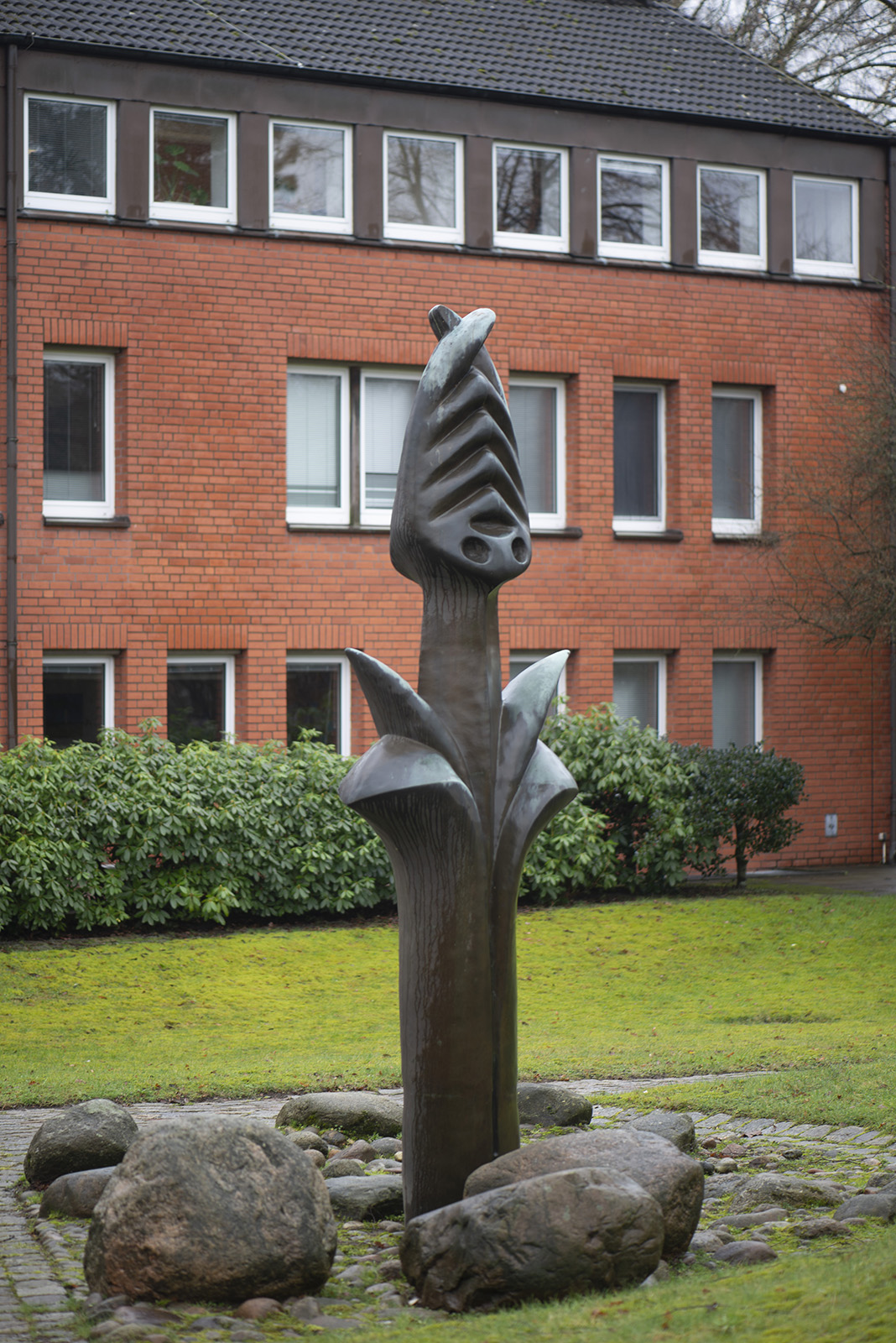 Hermann Stehr: Stele (Foto: Kunst@SH/Jan Petersen, 2022)