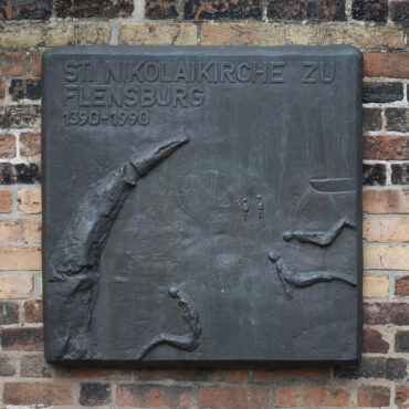 Uwe Appold: Bronzerelief St. Nikolaus (Foto: KUNST@SH/Jan Petersen, 2022)