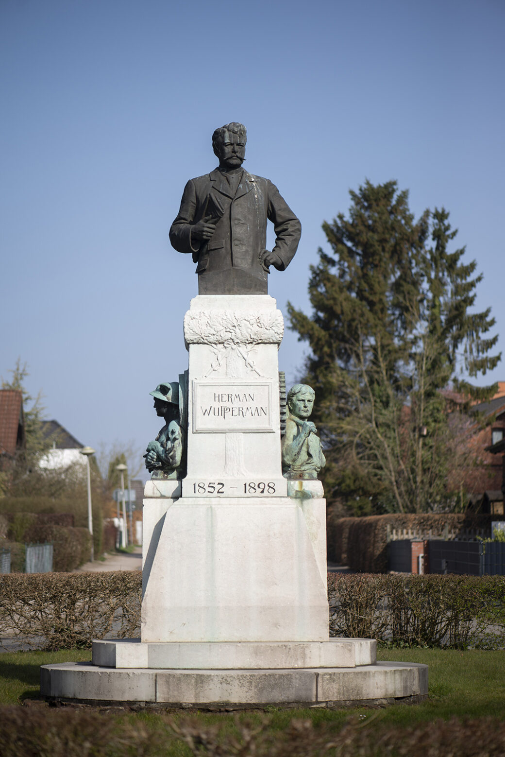 Clemens Buscher: Denkmal für Herman Wupperman (Foto: KUNST@SH/Jan Petersen, 2022)