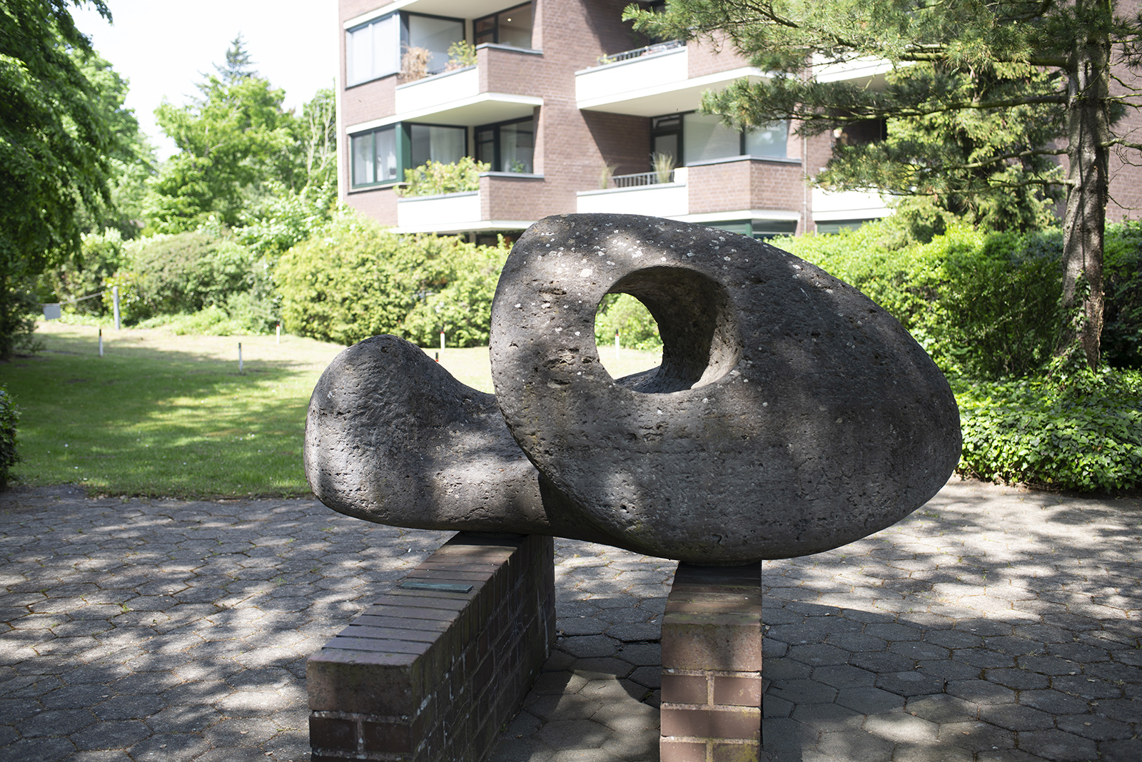 Siegbert Amler: Liegende Ruhe (Foto: KUNST@SH/Jan Petersen, 2022)