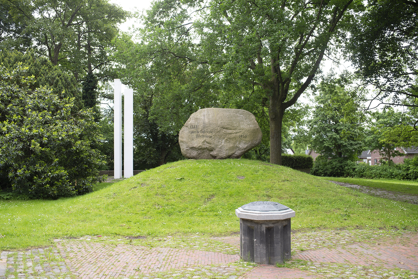 Deichdenkmal Wilhelmsburg (Foto: KUNST@SH/Jan Petersen, 2022)