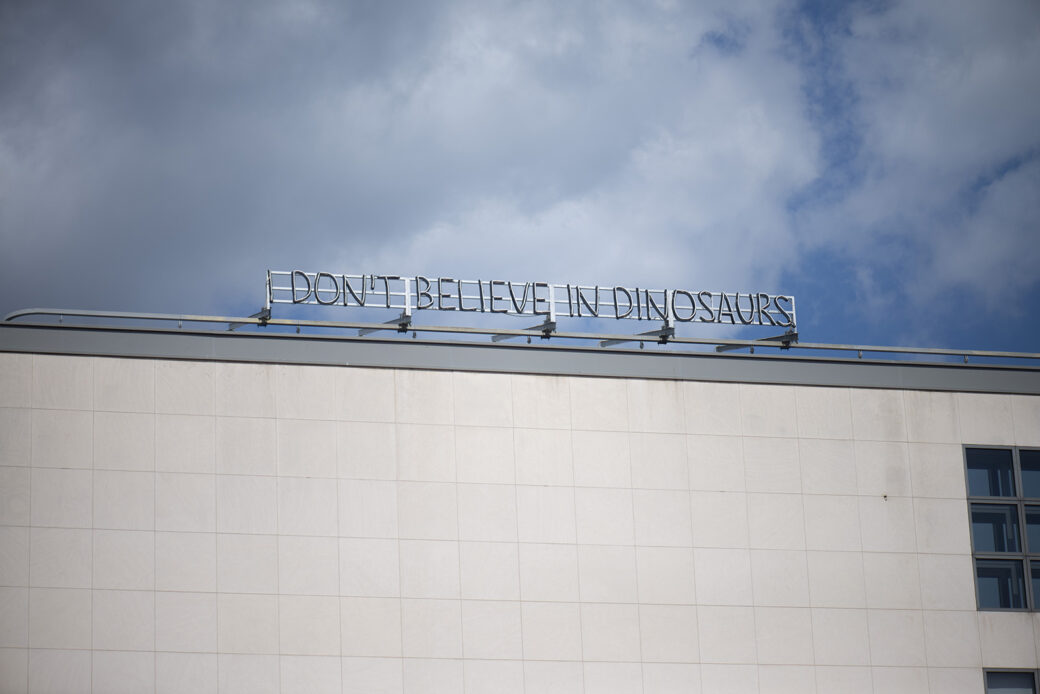 Moritz Frei: I don't believe in Dinosaurs (Foto: KUNST@SH/Jan Petersen, 2022)
