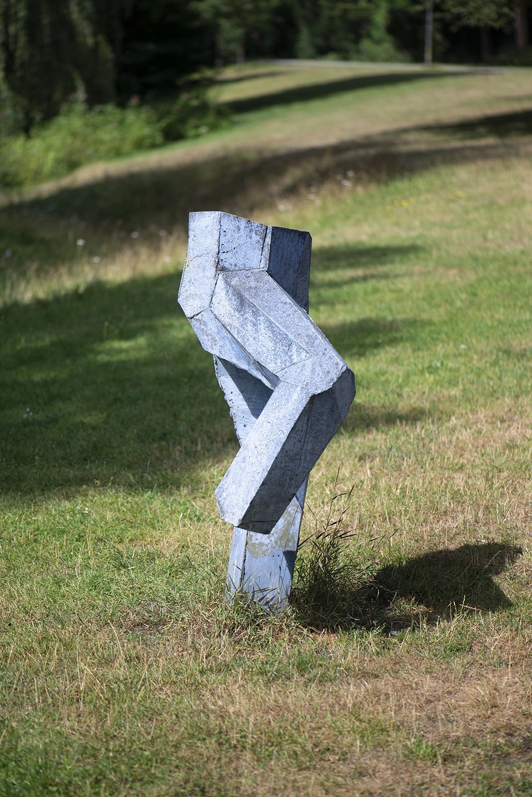 Jens Peter Schmid: Blaue Hose (Foto: KUNST@SH/Jan Petersen, 2022)