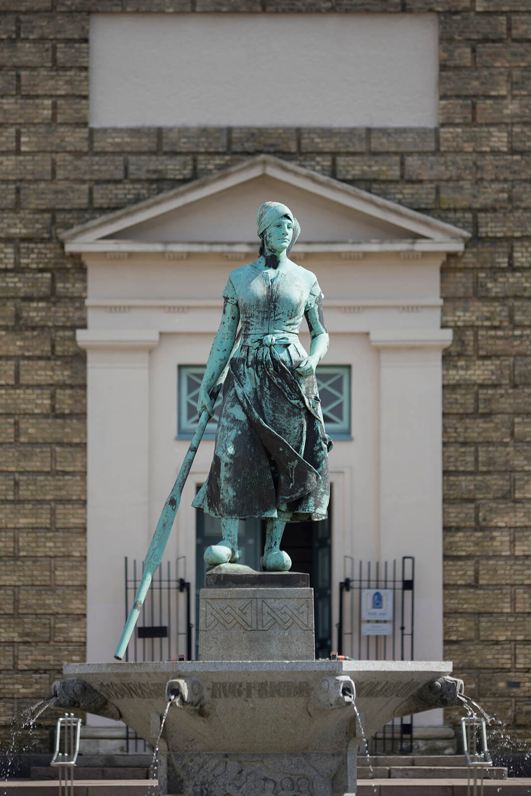 Adolf Brütt: Tine-Brunnen (Foto: KUNST@SH/Jan Petersen, 2016)