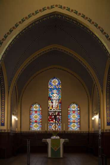 Christel Kuball: Altarfenster der Martinskirche (Foto: KUNST@SH/Jan Petersen, 2022)