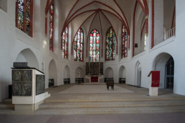 Claus Wallner: Chorfenster der Marienkirche (Foto: KUNST@SH/Jan Petersen, 2023)