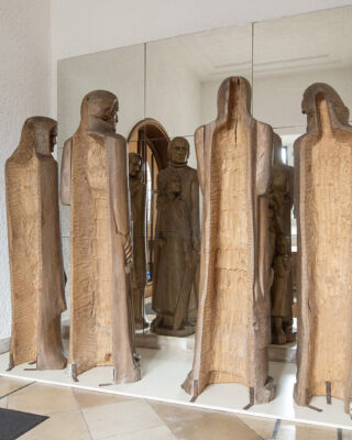 Otto Flath: Figurengruppen in der Lutherkirche (Foto: KUNST@SH/Jan Petersen, 2023)