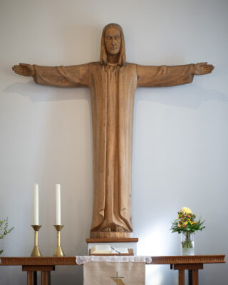 Otto Flath: Christus in der Friedenskirche (Foto: KUNST@SH/Jan Petersen, 2024)