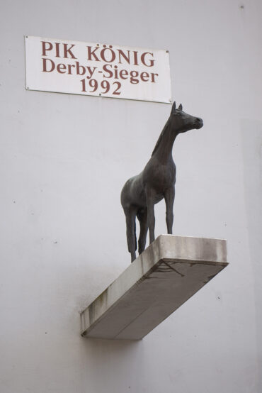 Ingo Koblischek: Pik König (Foto: Kunst@SH/Jan Petersen, 2024)