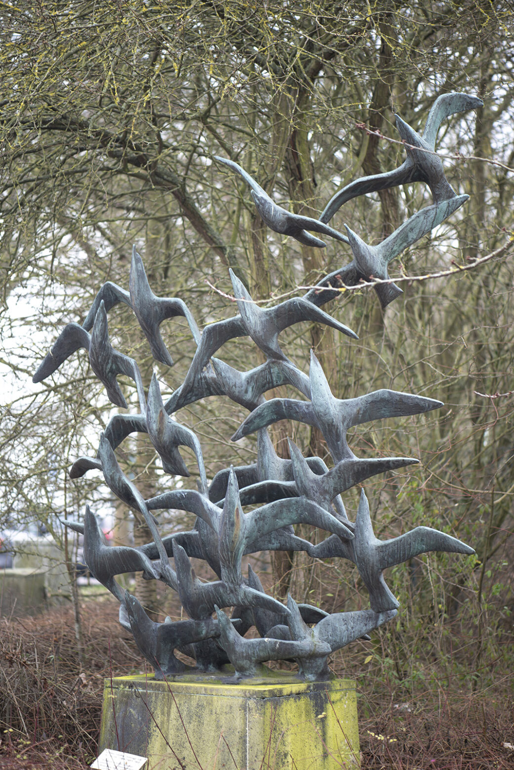 Karlheinz Goedtke: Auffliegender Vogelschwarm (Foto: KUNST@SH/Jan Petersen, 2023)