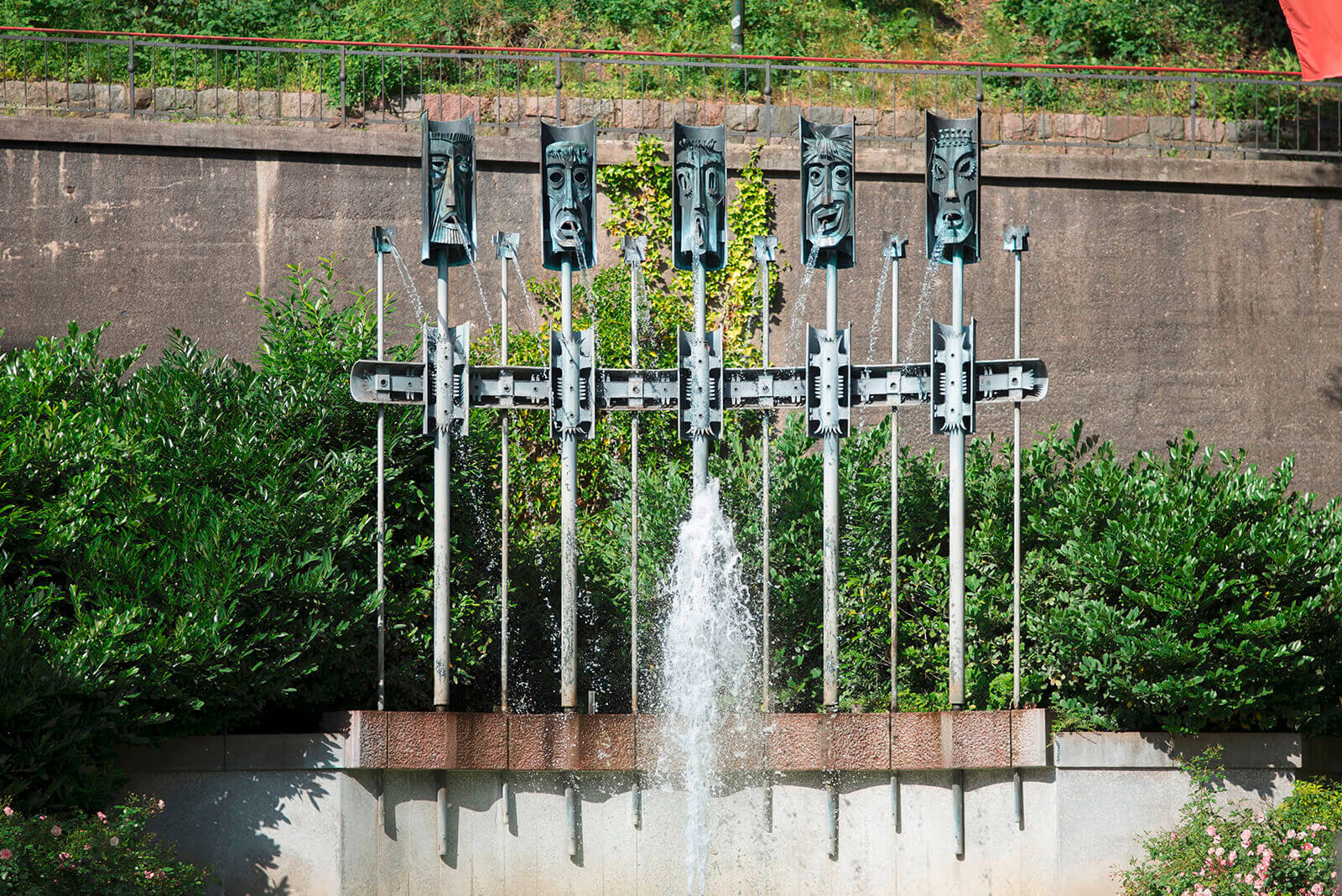 Hermann Sörensen: Maskenbrunnen (Foto: KUNST@SH/Jan Petersen, 2015)