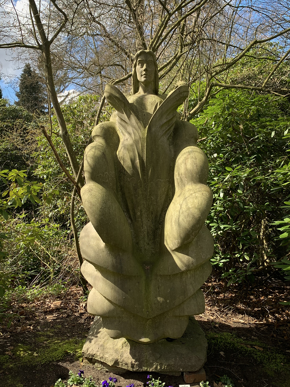 Albrecht Leistner: Erwachende Blume (Foto: KUNST@SH/Jan Petersen, 2021)