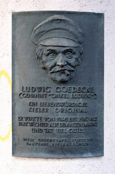 Waldemar Gerwin-Cranz: Gedenktafel für Ludwig Goedecke, (Foto: KUNST@SH/Jan Petersen)