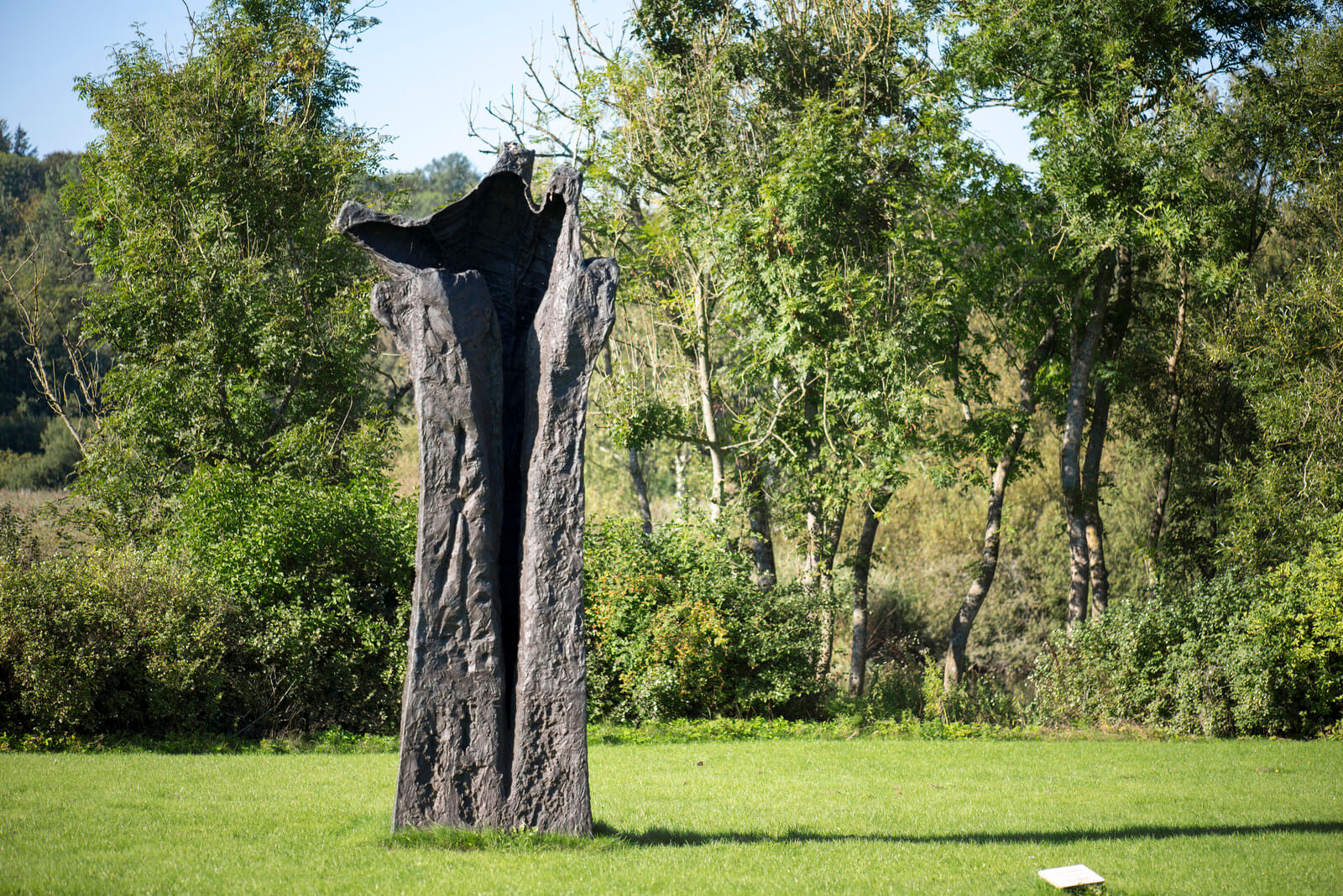 Magdalena Abakanowicz: Handlike Tree - Figura Ultima, (Foto: KUNST@SH/Jan Petersen)