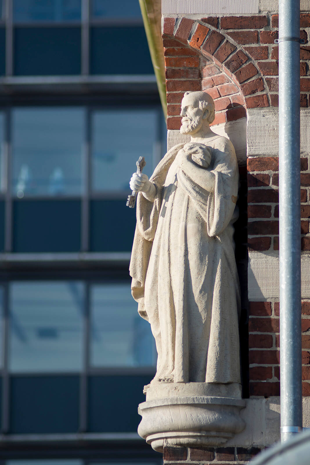 Petrusfigur am Schifffahrtsmuseum Kiel, (Foto: KUNST@SH/Jan Petersen)