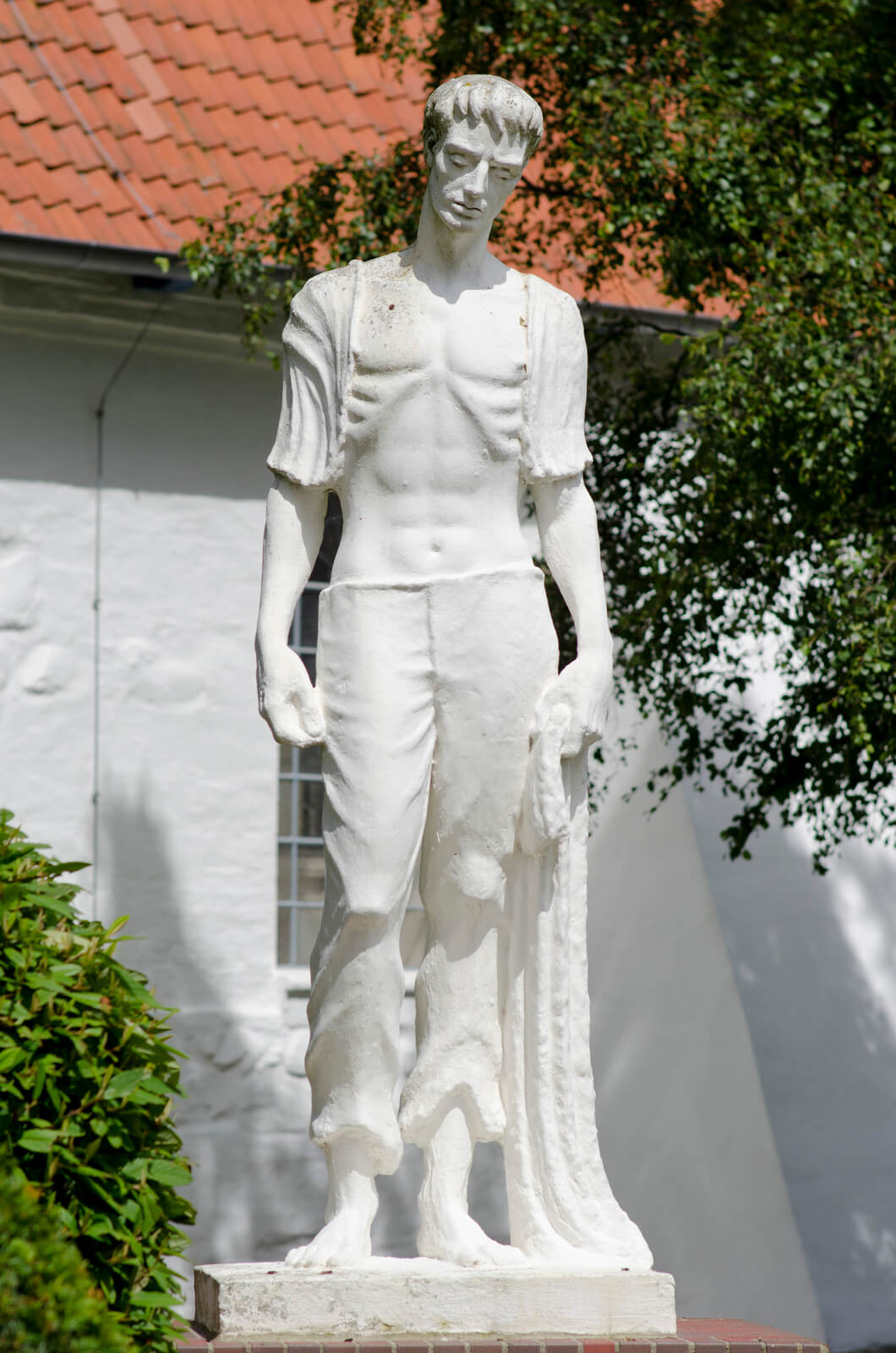 Wilhelm Joh. (Willi) Schwinghammer: Denkmal für die Kriegsheimkehrer, (Foto: KUNST@SH/Jan Petersen)