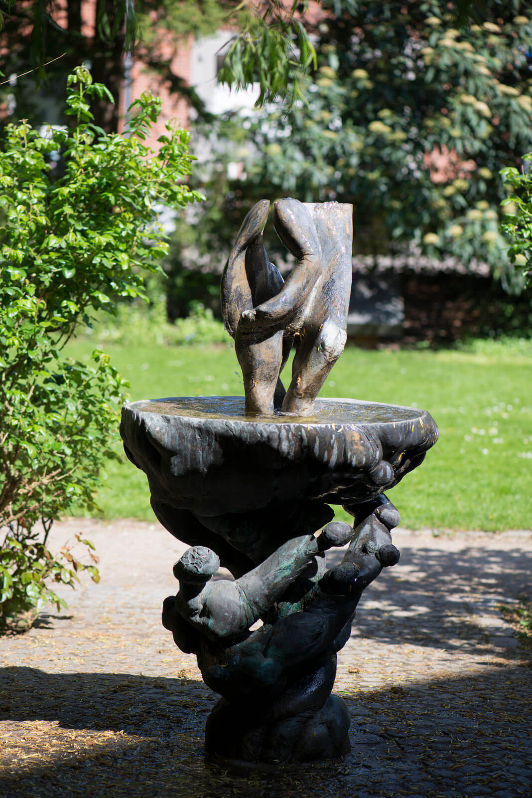 Karl-Henning Seemann: Brunnen für die ehemalige Klosterkirche Kiel, (Foto: KUNST@SH/Jan Petersen)