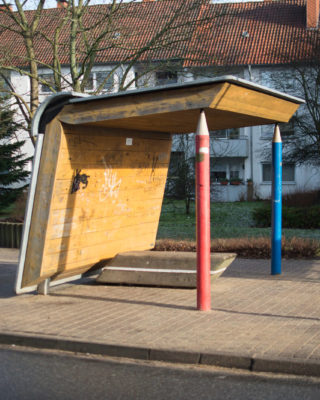 Uwe Gripp: Buswartehäuschen Modell Schulbuch, (Foto: KUNST@SH/Jan Petersen)