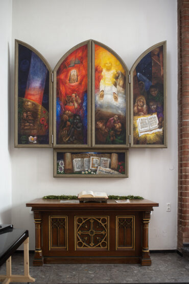 Sieger Köder: Wort-Gottes-Altar in St. Heinrich (Foto: Kunst@SH/Jan Petersen, 2024)