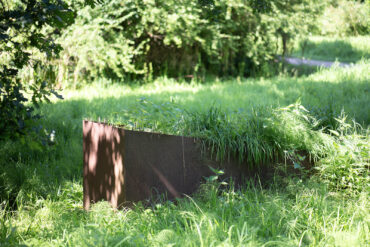 Svenja Döring: Grasskulptur (Foto: Kunst@SH/Jan Petersen, 2024)