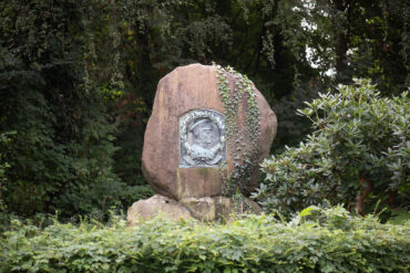 Karl Garbers: Gedenkstein für Helmuth Karl Bernhard von Moltke (Foto: Kunst@SH/Jan Petersen, 2024)