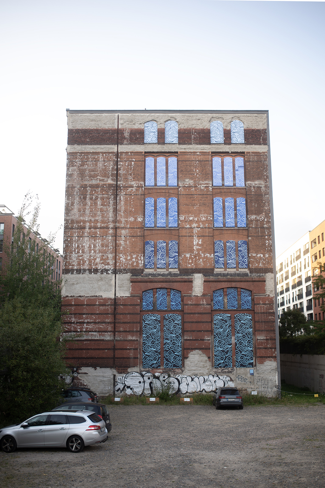 Stefan Kiefer u.a.: Die Blaue Mauer (Foto: Kunst@SH/Jan Petersen, 2024)