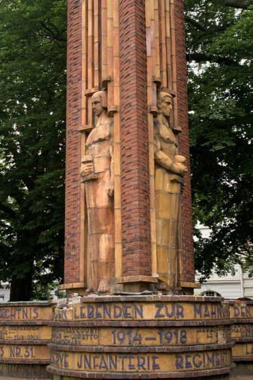 August Henneberger: Kriegerdenkmal Altona (Foto: Kunst@SH/Jan Petersen, 2024)